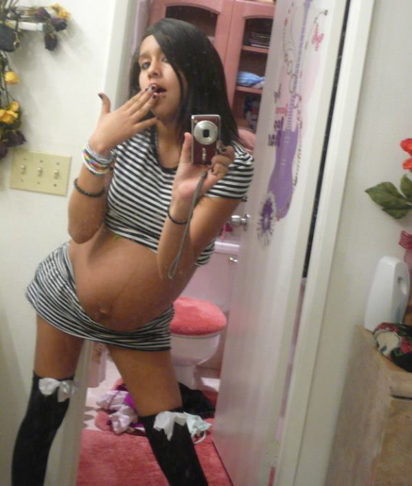 sexy-selfy-pregnant